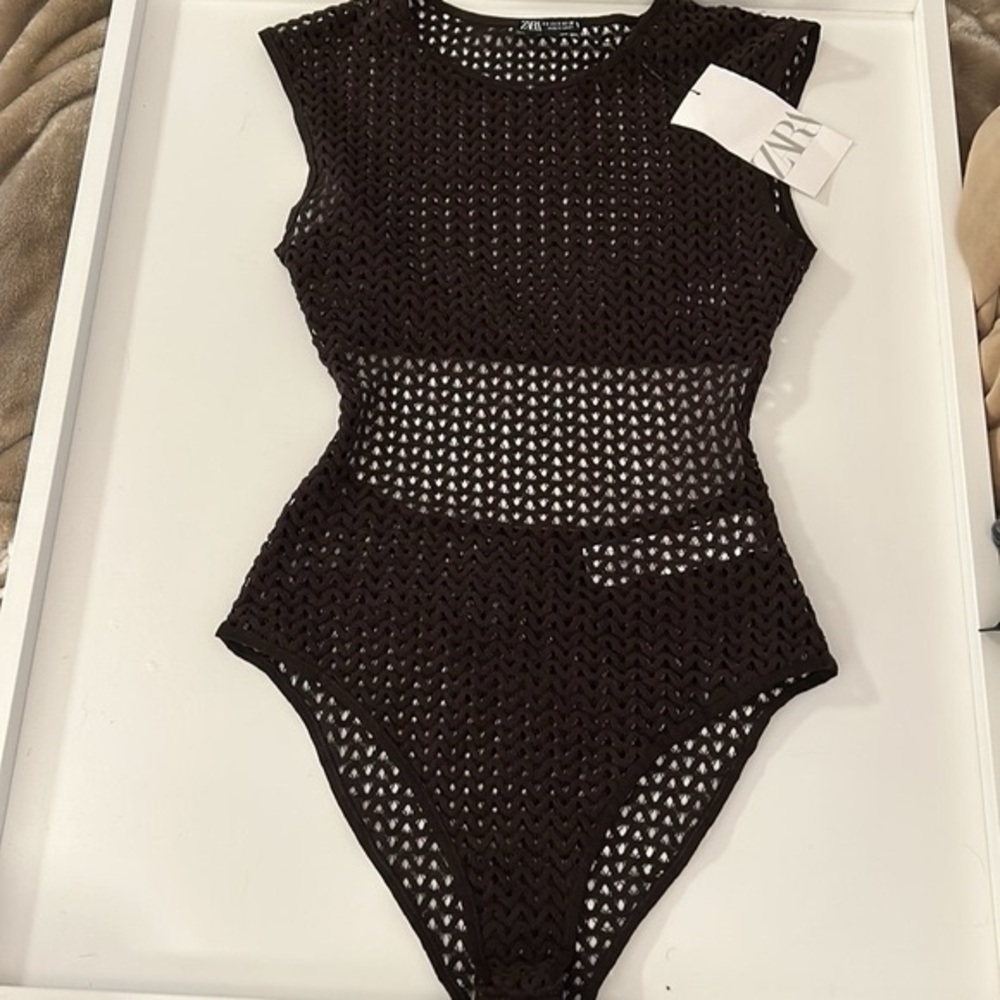 Zara open back perforated bodysuit - Picture 4 of 5